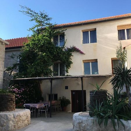 Hotel Sobe Gorana Živogošće Esterno foto